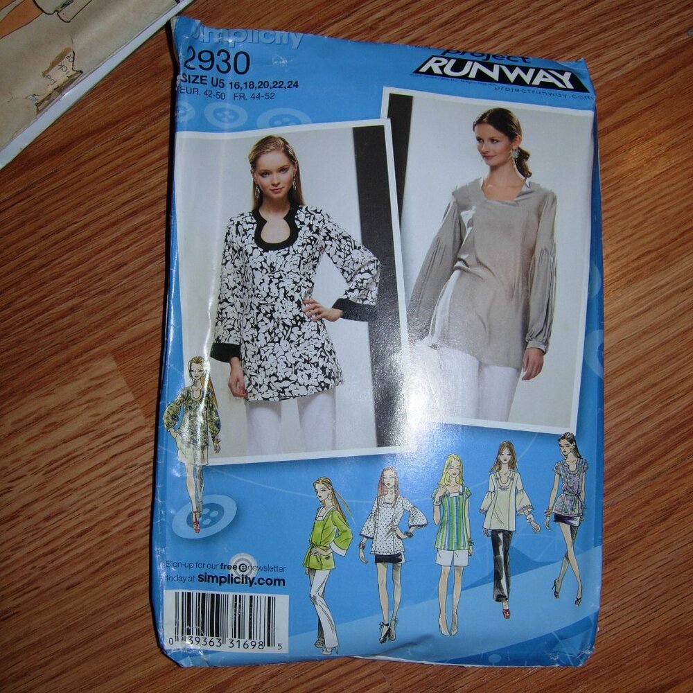 Simplicity Project Runway Sewing Pattern 2930 UNCUT